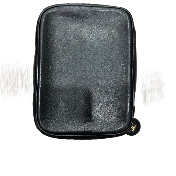 CHANEL Black Calfskin Duo-tone Vanity Bag - Picture 8 of 9